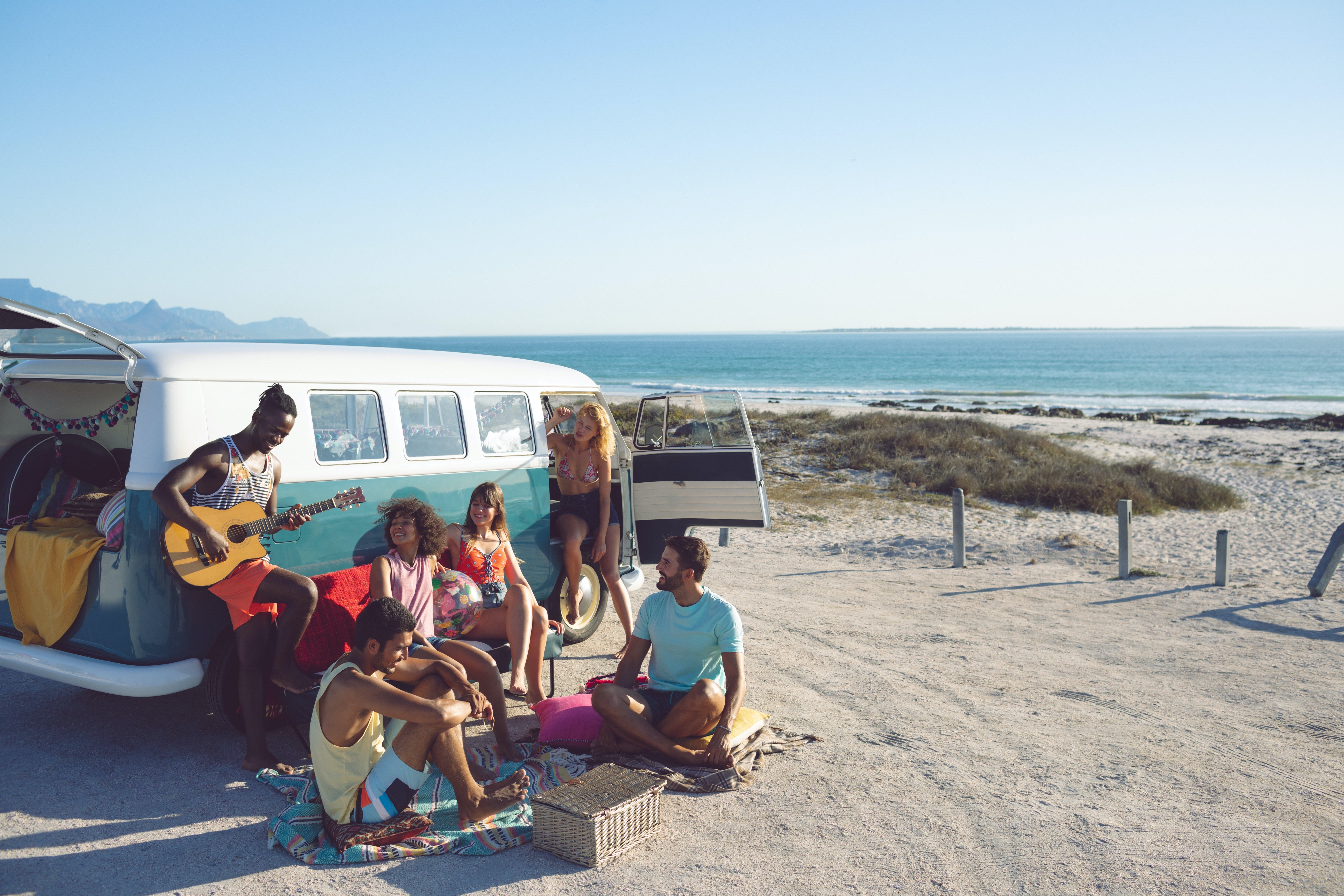 CampervanBeachFriends