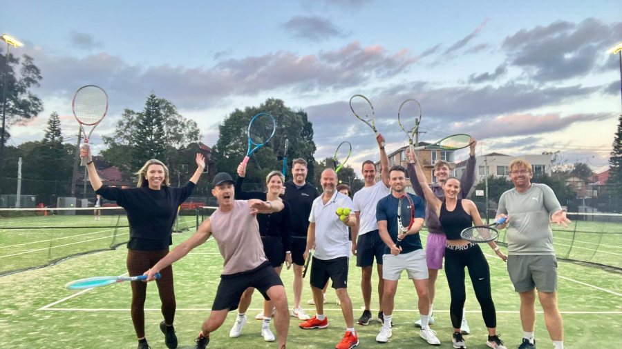 Social tennis