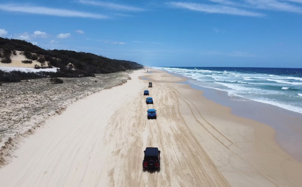 K’gari 75 Mile Beach drive